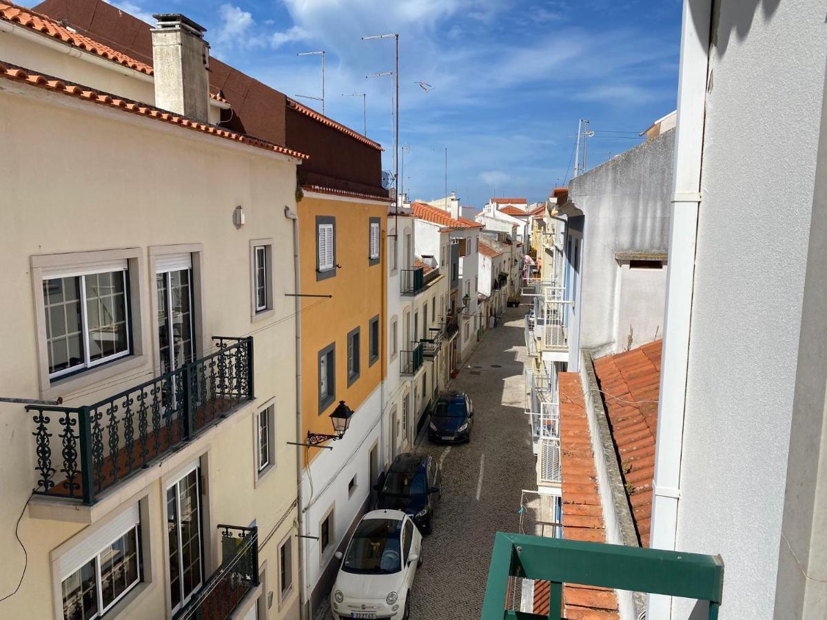 100 Meters From The Beach! Rua Da Regeneracao Nazare Exterior photo